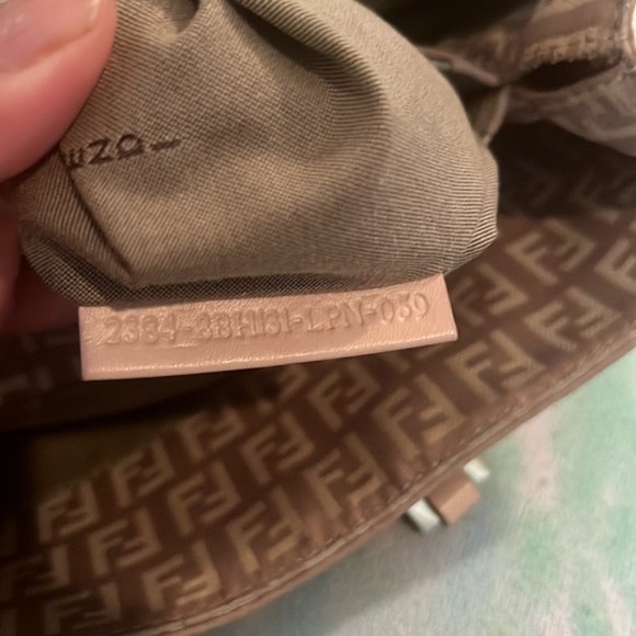 Fendi tote - Picture 10 of 13